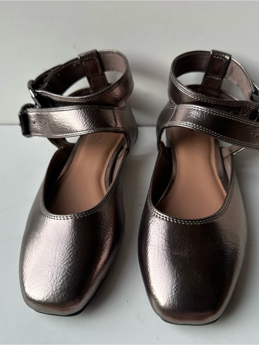 Old Navy Kid's Size 6 Pewter Metallic Ballet Flats Double Buckle Ankle Strap